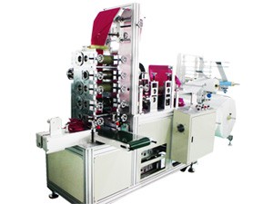  Máquina automática para fabrico de respiradores dobráveis de tecido têxtil